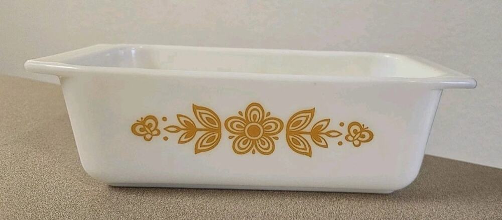 Vintage Pyrex Butterfly Gold Loaf Pan 913 Milk Glass Bread Meatloaf Dish